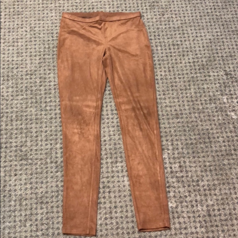 HUE leggings
